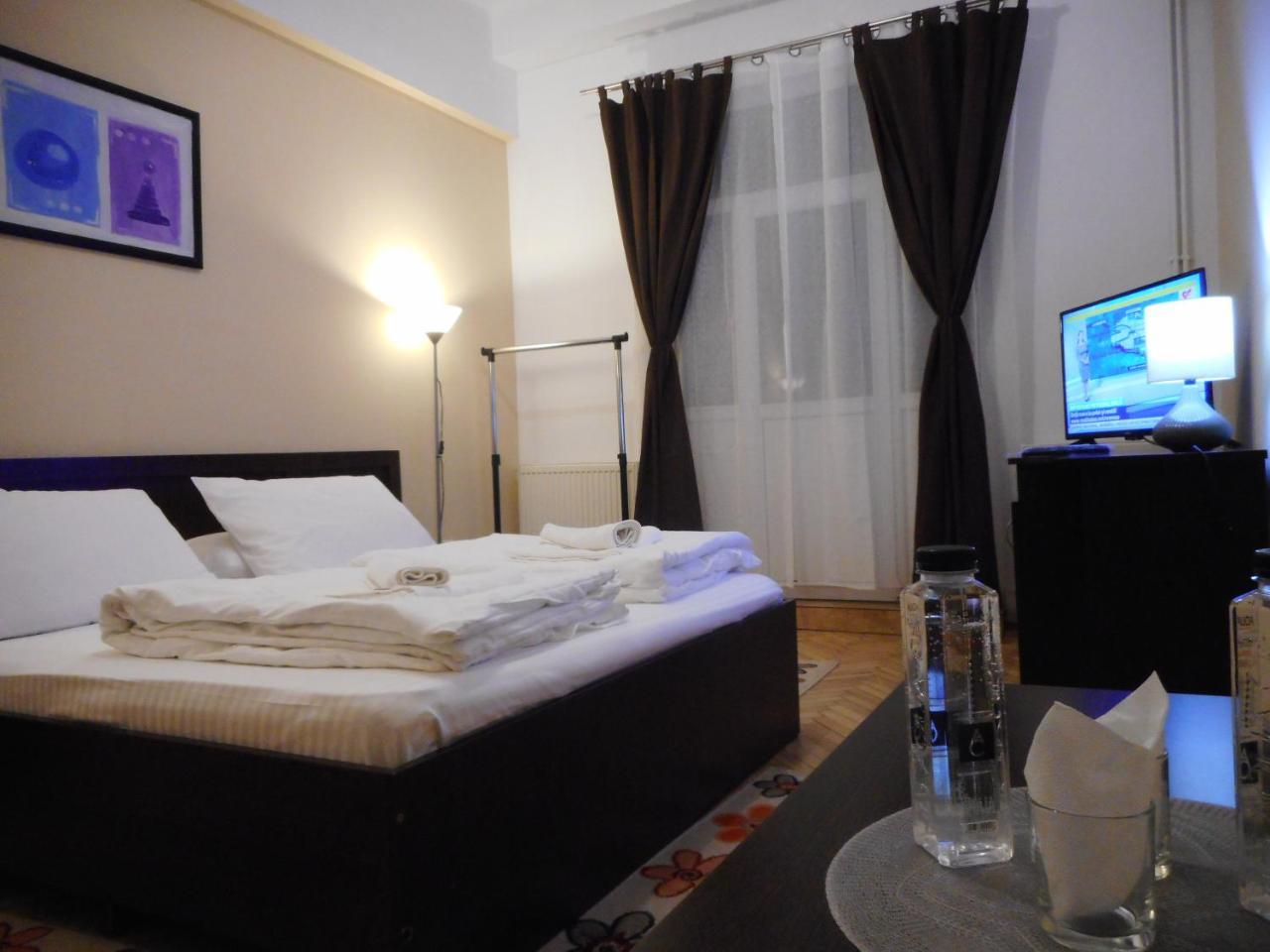 Hotel Holiday Victoria Victoria (Brasov) Bagian luar foto
